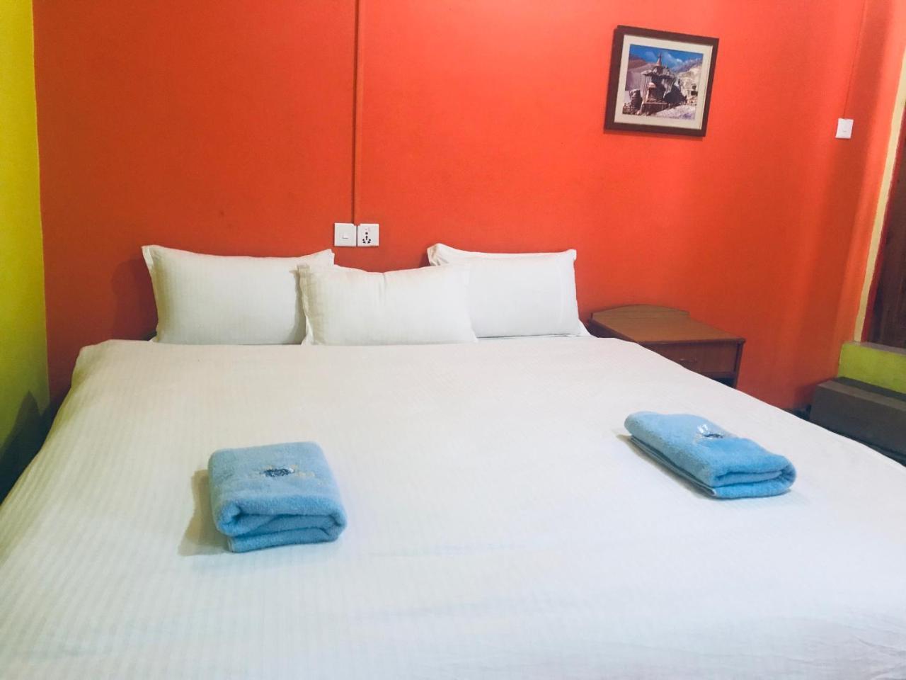 Hotel Yac Donalds Kagbeni ภายนอก รูปภาพ